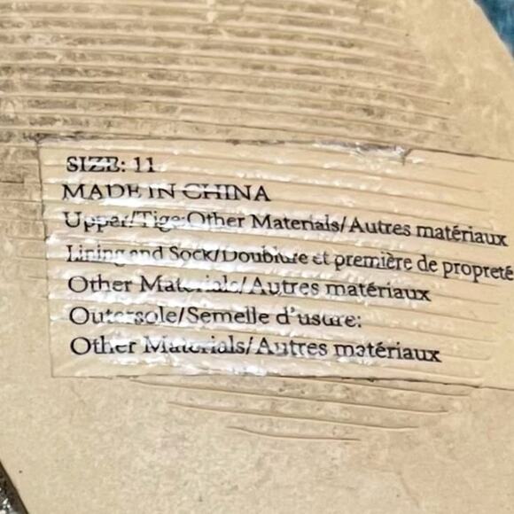 Janie and Jack Girls Gold Sparkle Flats size 11 - Picture 7 of 7